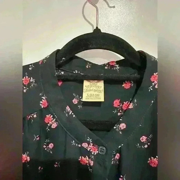 Size Large (12-14) Faded Glory Women's long sleeve blouse - Picture 2 of 3